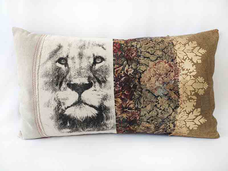 coussin lion tapisserie vintage